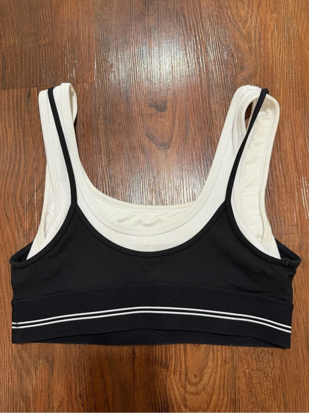 Alo Airbrush Better Together Bra Black and White